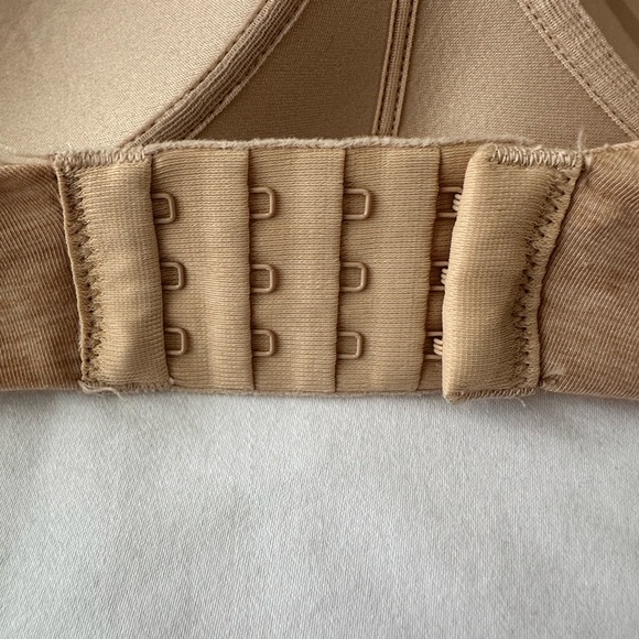 GapBody Breathe Wireless Bra 40C Rugby Tan Neutral Nude - Picture 4 of 8